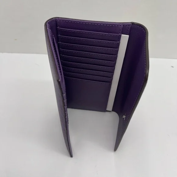 Michael Kors Lg Jet Set Travel Trifold Leather Wallet 
Dark Purple 
NWT - Picture 9 of 16